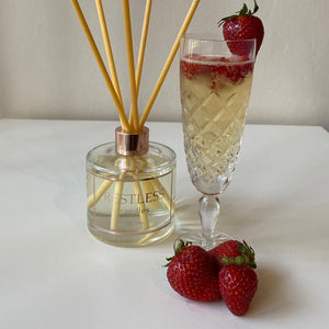 Champagne and Strawberries - Reed Diffuser (200ml)